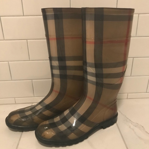 vintage burberry rain boots